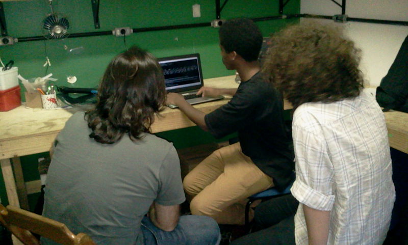 Arquivo:Aaron's Day 2.jpg