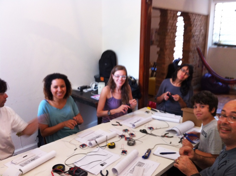 Arquivo:Arduino100nocao 12 11 2011.jpg