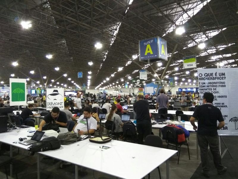 Arquivo:DumontCPBR10 foto1.jpg