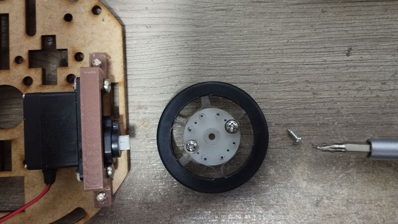 Arquivo:Kit Mini Robo - Magician Board 3.jpg
