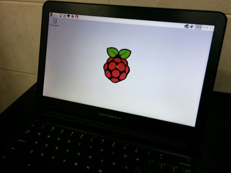 Arquivo:LapdockRPi0.jpg