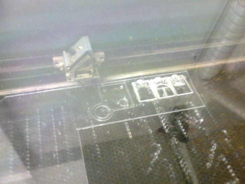 Arquivo:Laser cut fail.jpg
