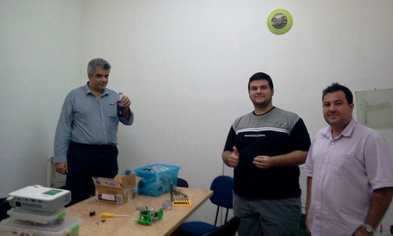 Arquivo:Nos robos 2013-03-01 1.jpg