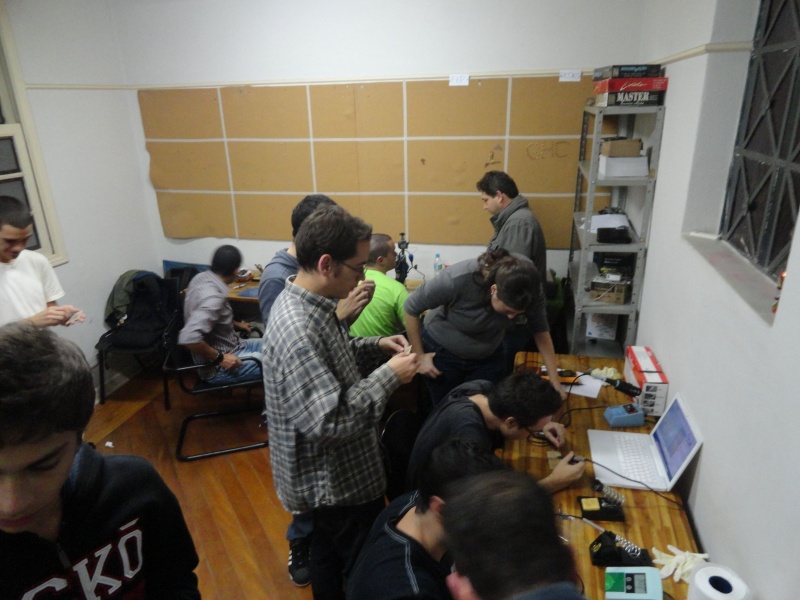 Arquivo:OficinaCircuitosLeao0.jpg