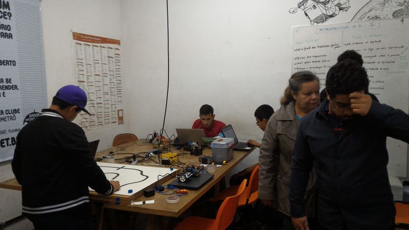 Arquivo:OnLine123456A.jpg
