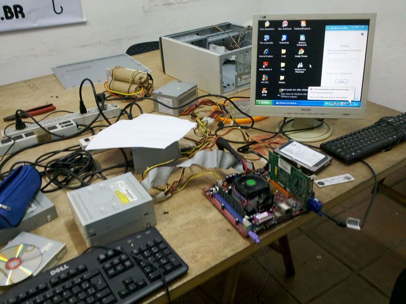Arquivo:PC-ata.jpg