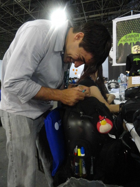 Arquivo:Practical lockpicking durante.jpg