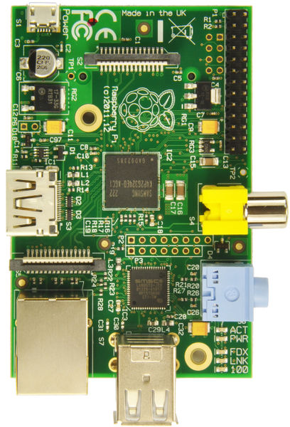 Arquivo:Rasp-pi-upright.jpg