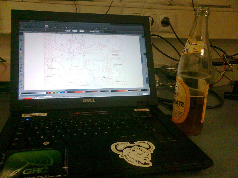 Arquivo:Snowball e clubmate.jpg